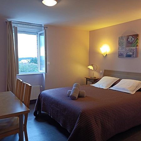 Les Pierres Folles Bed & Breakfast Rozier-en-Donzy Luaran gambar