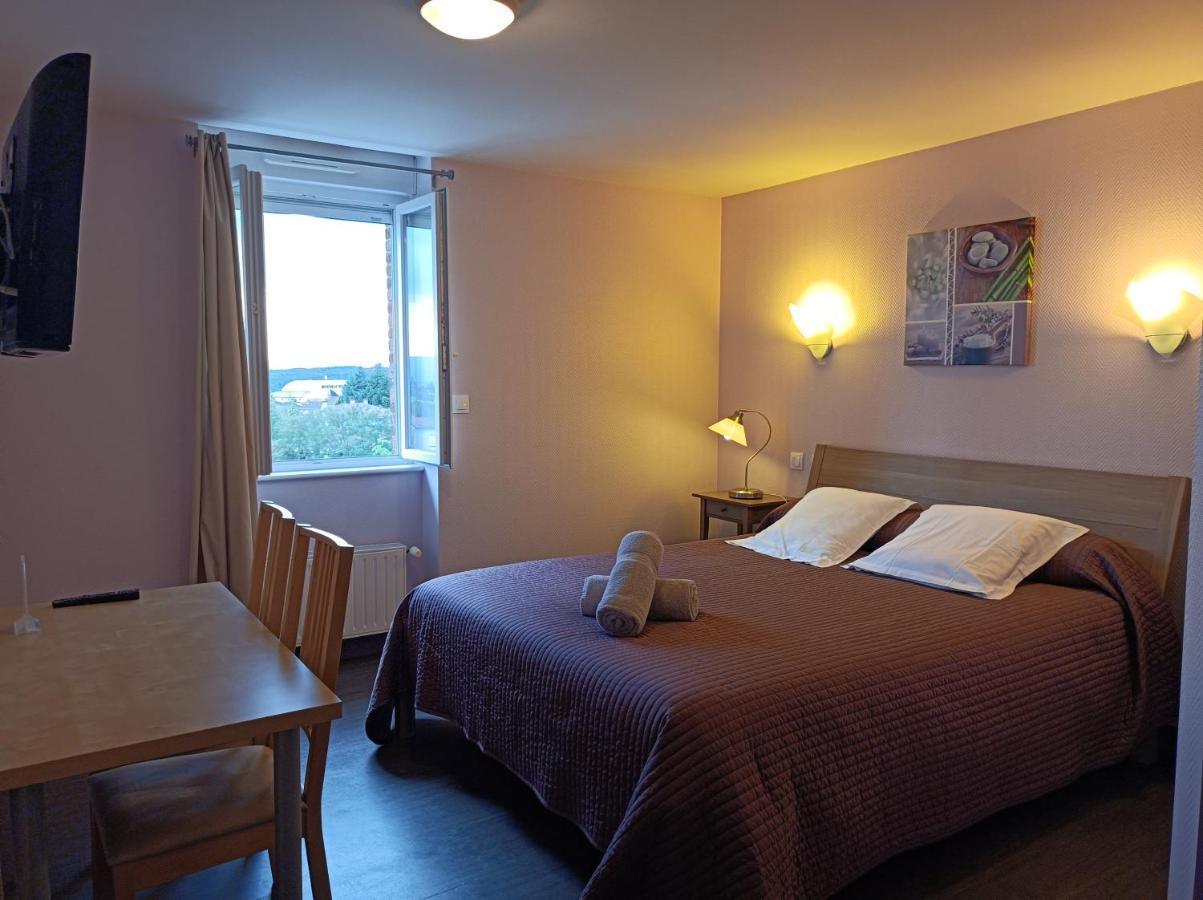 Les Pierres Folles Bed & Breakfast Rozier-en-Donzy Luaran gambar